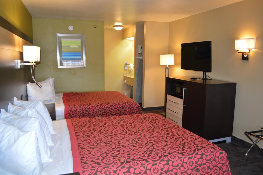 Days Inn By Wyndham Carlsbad Kamer foto