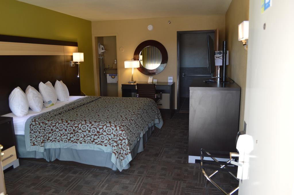 Days Inn By Wyndham Carlsbad Kamer foto
