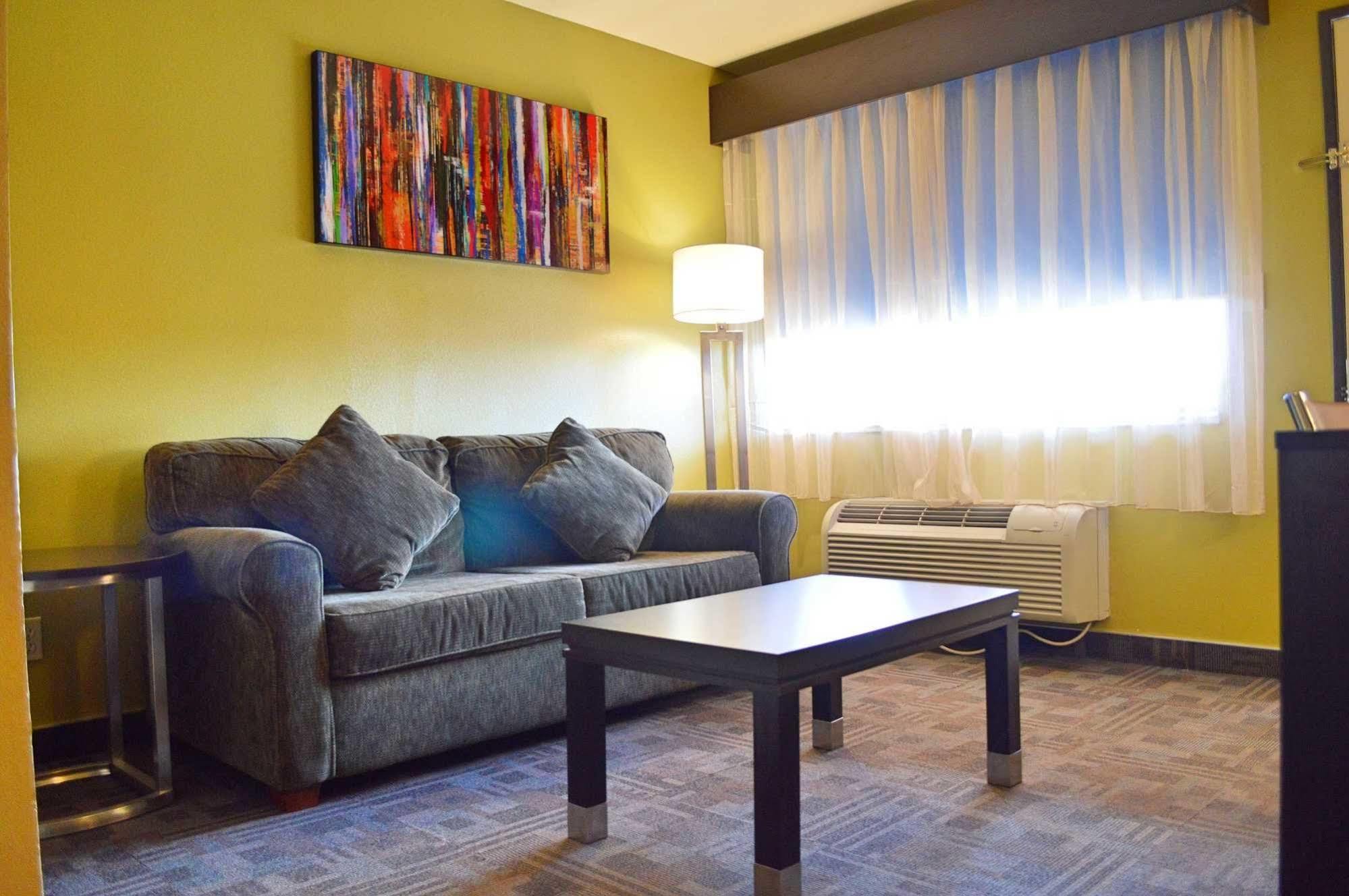 Days Inn By Wyndham Carlsbad Buitenkant foto